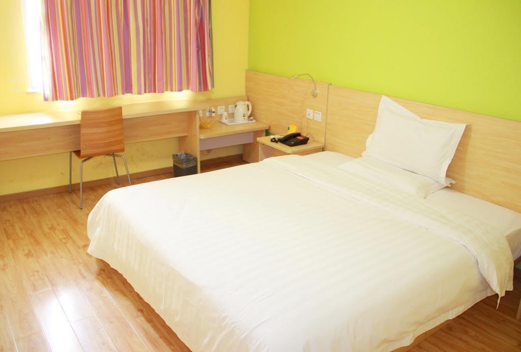 7Days Inn Guangzhou Jiaokou Subway Station 2Nd חדר תמונה