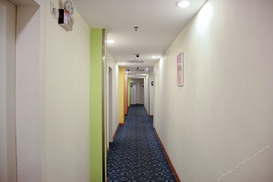7Days Inn Guangzhou Jiaokou Subway Station 2Nd מראה חיצוני תמונה